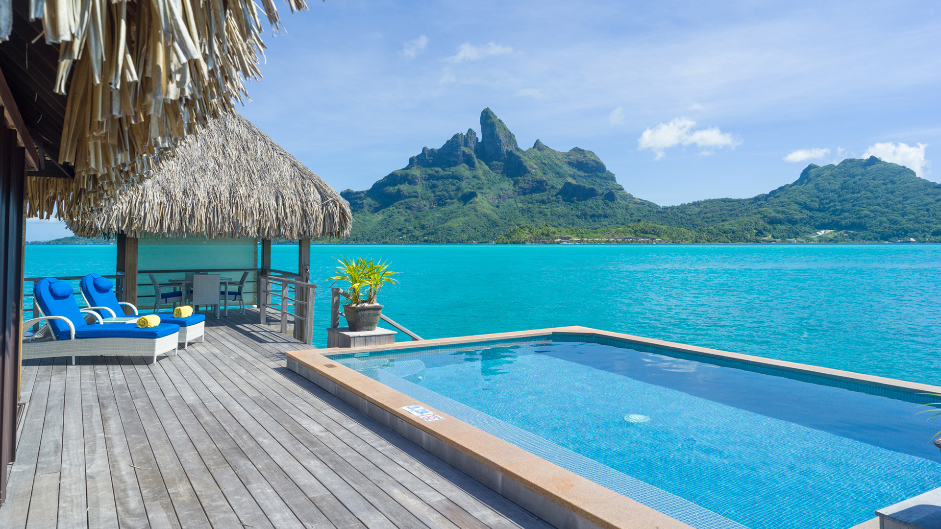  Worldwide, French Polynesia, St Regis Bora Bora, Overwater Royal Villa Pool