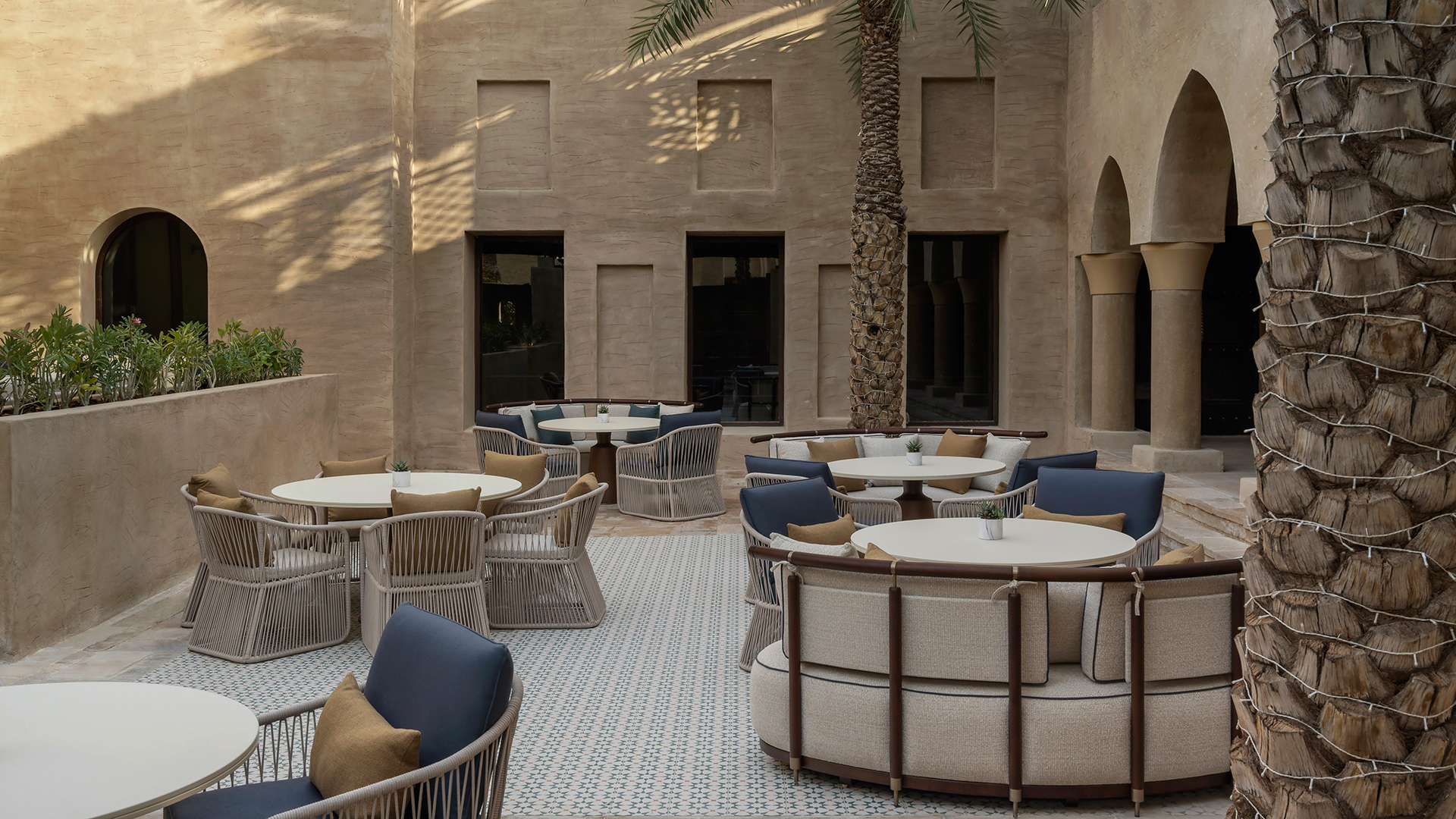  Middle East, Dubai, Bab Al Shams, Lobby Lounge