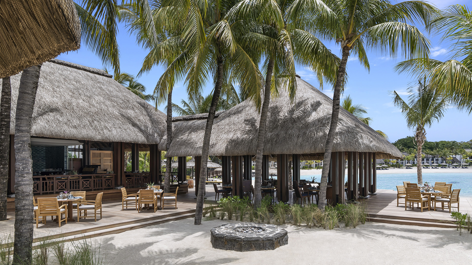 Indian Ocean, Mauritius, Shangri-La Le Touessrok Mauritius, Republik Beach Club