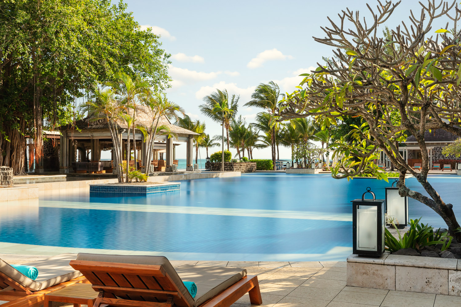 Indian Ocean, Mauritius, The St. Regis Le Morne, main pool