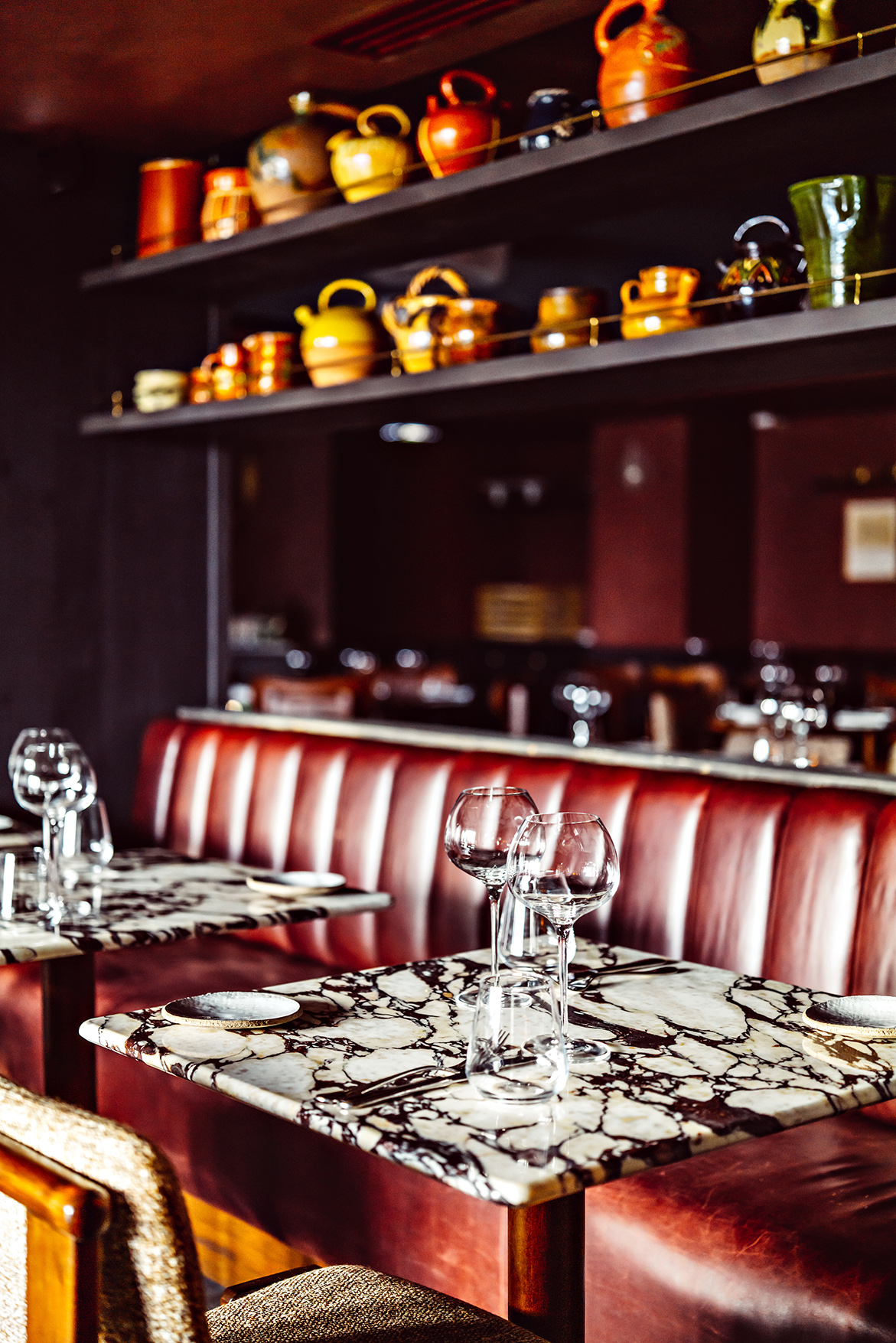 Ski & Snow, Europe, France, The Three Valleys, Val Thorens, Le Fitz Roy, restaurant table 