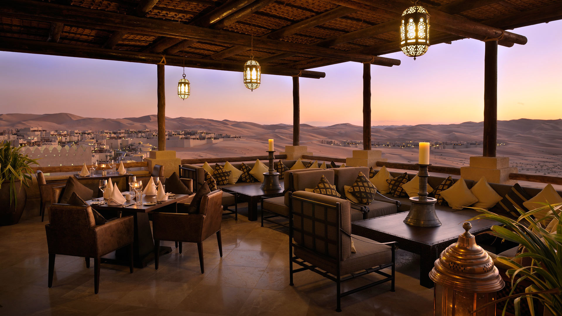 Indian Ocean, Abu Dhabi, Anantara Qasr al Sarab, Suhali Restaurant 