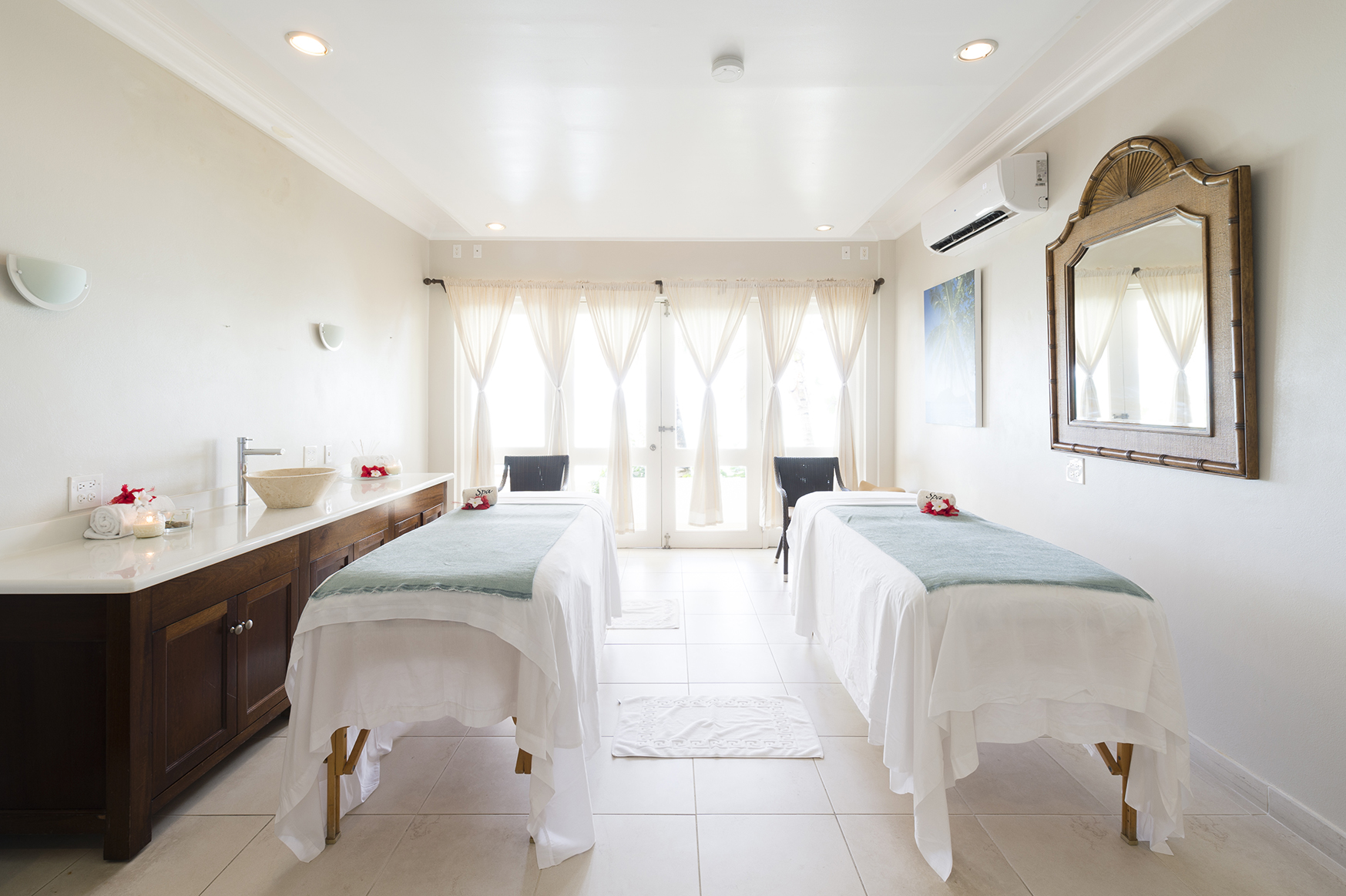 Caribbean & Mexico, Antigua, Blue Waters Resort & Spa, spa treatment room