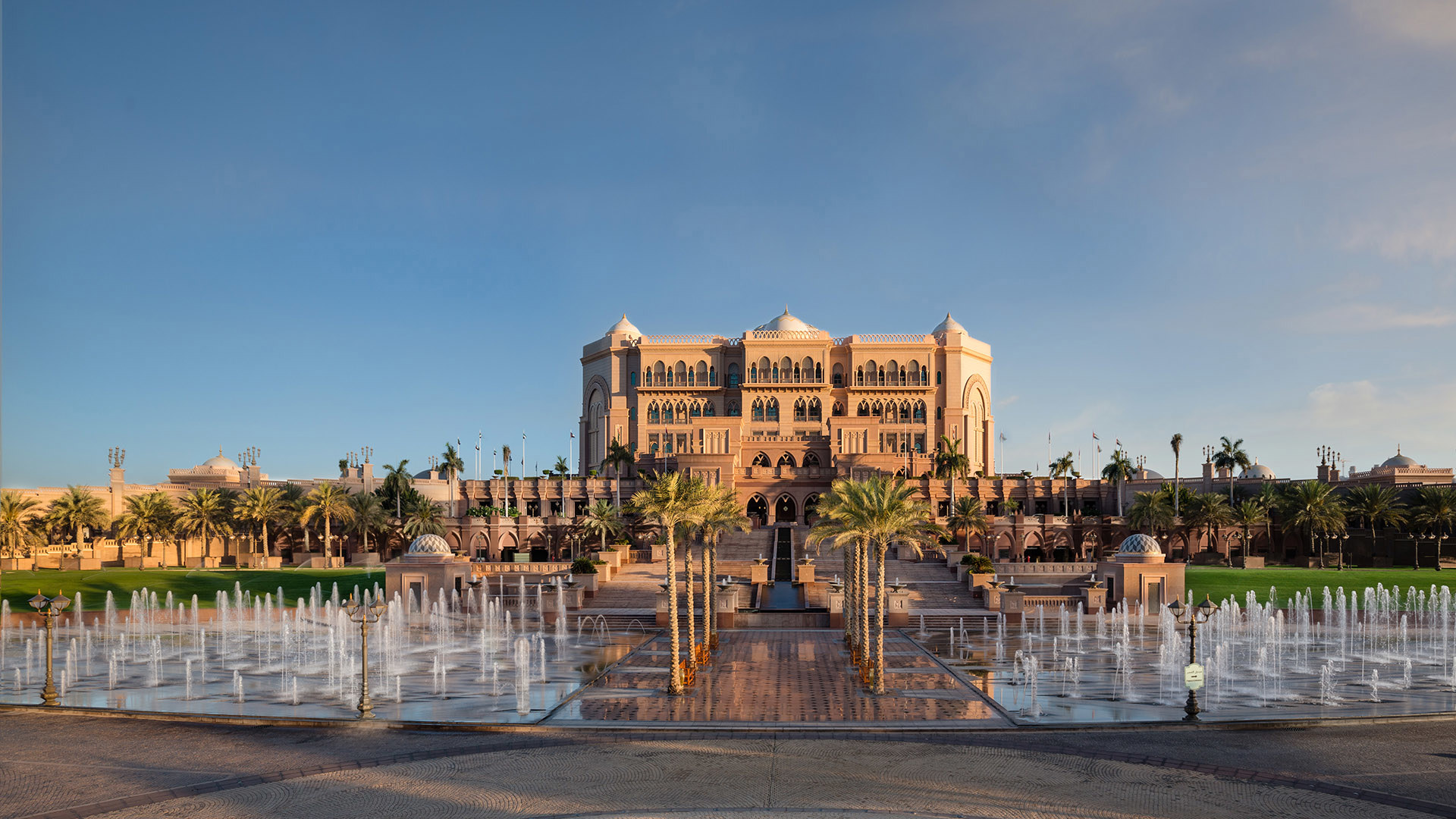 Indian Ocean & Arabia, Emirates Palace, Abu Dhabi, Fountains by Day