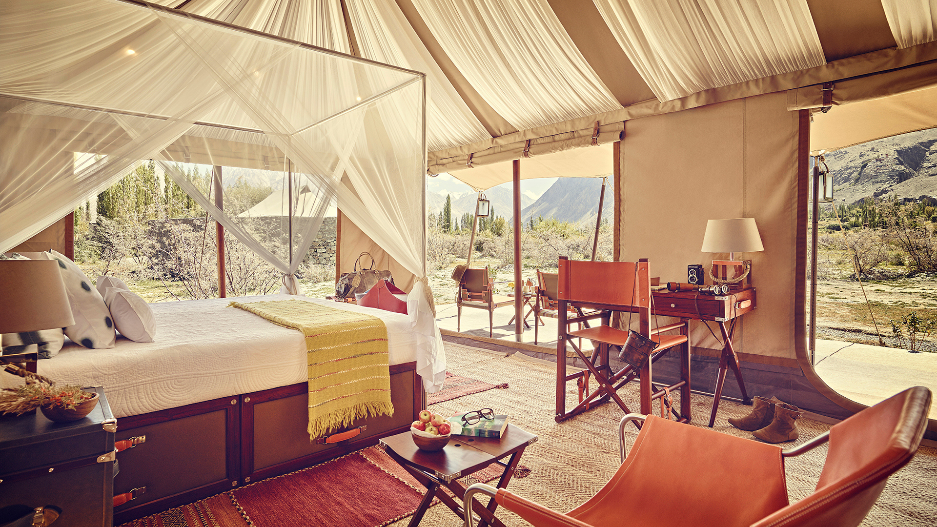 Asia, India, The Ultimate Travelling Camps, Nubra tent interior