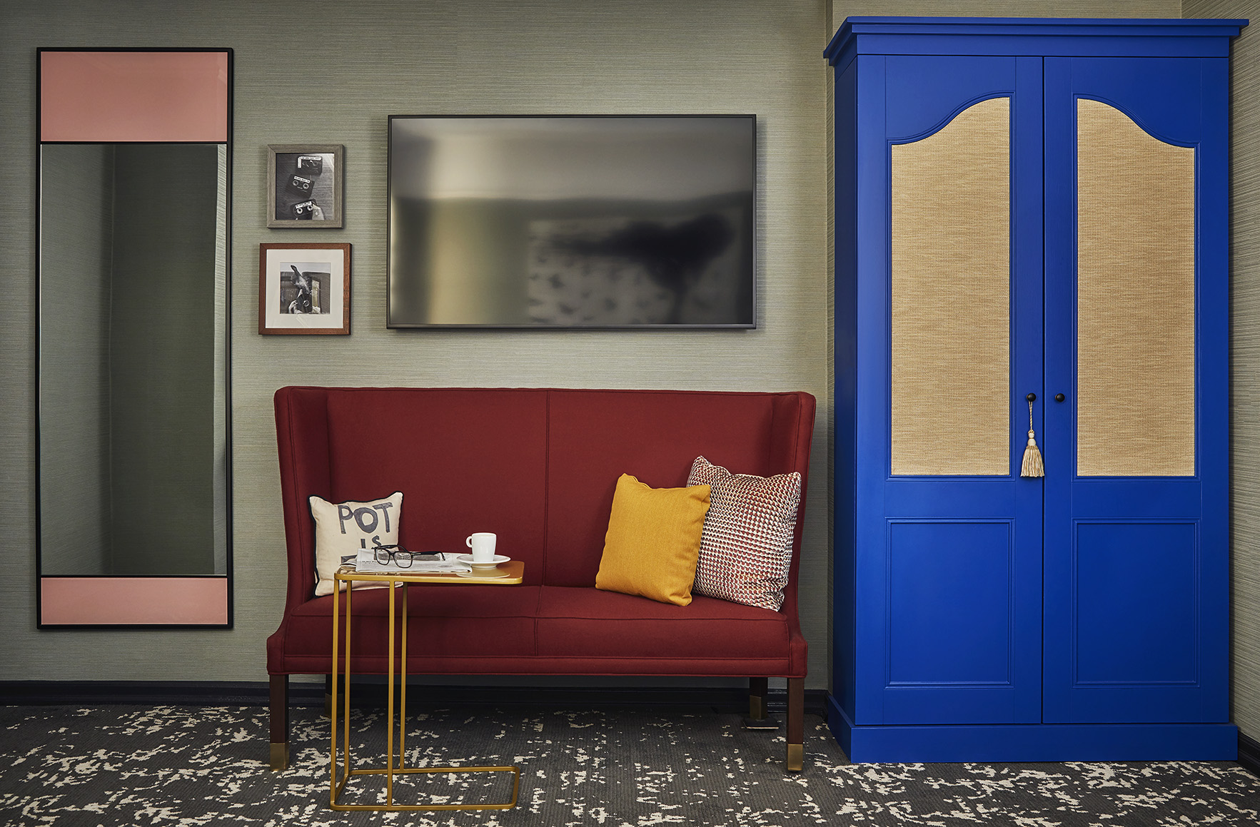 North America & Canada, California, San Francisco, Emblem Hotel, double room with couch 