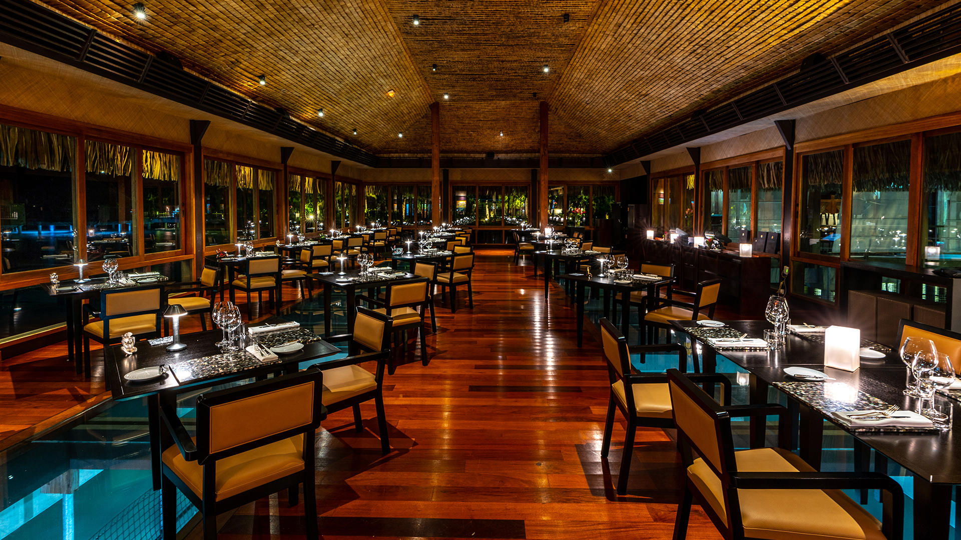 Worldwide, French Polynesia, St Regis Bora Bora, Lagoon Restaurant