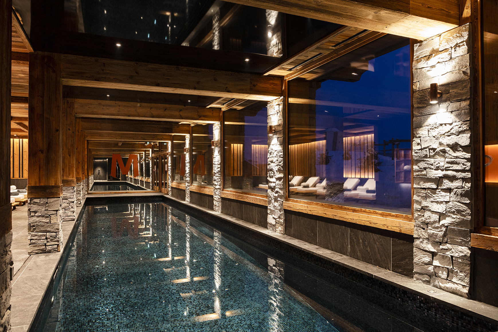 Ski & Snow, France, St Martin de Belleville, M Lodge, spa pool 
