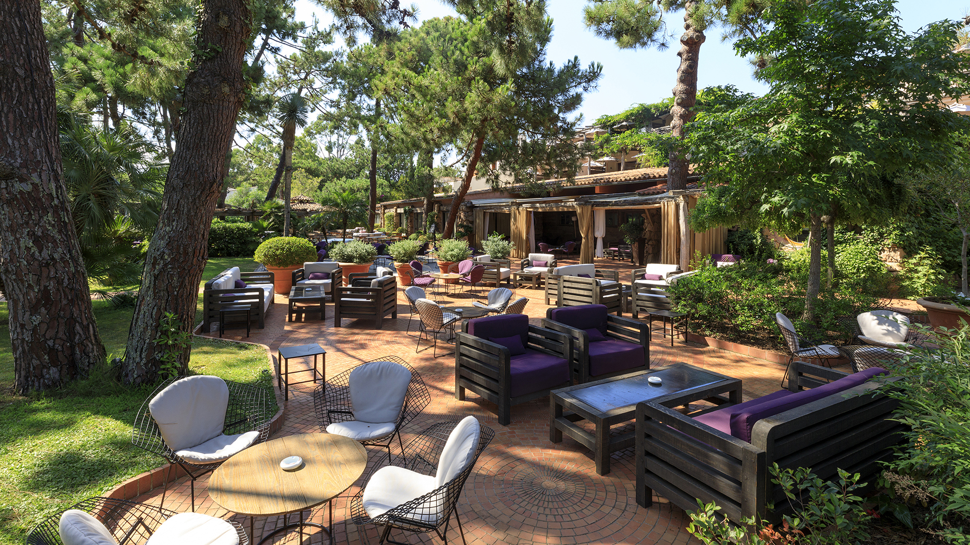 Europe, France & Monaco, Corsica, Grand Hôtel de Cala Rossa, Outdoor seating