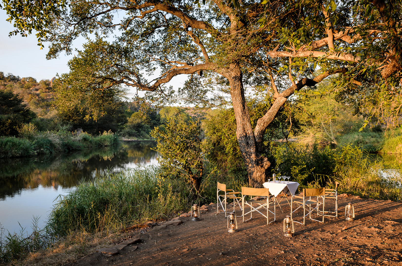  Africa, South Africa, Sweni Lodge at Singita Private Game Reserve, Picnic