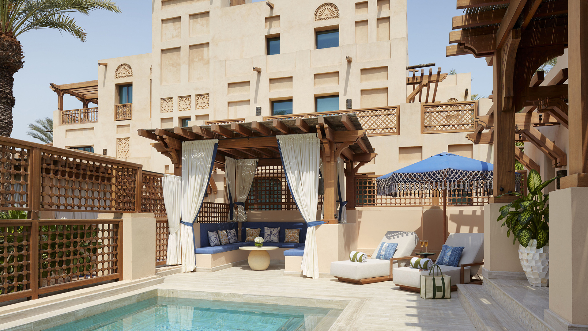 Arabia, Dubai, Malakiya Villas, Mahra outdoor