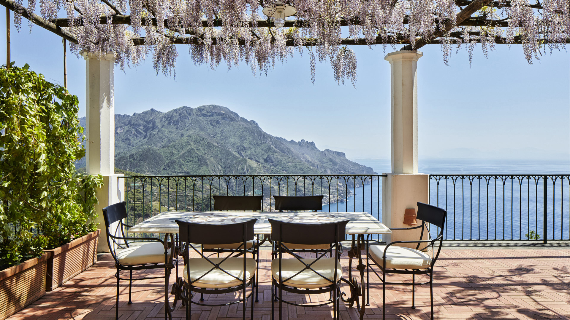 Europe, Italy, Palazzo Avino, Suite terrace