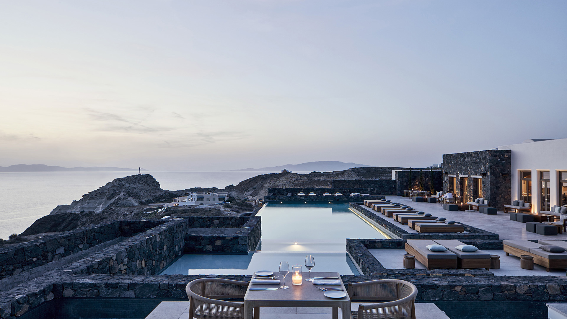 Luxury Santorini Holidays | Greece | Carrier