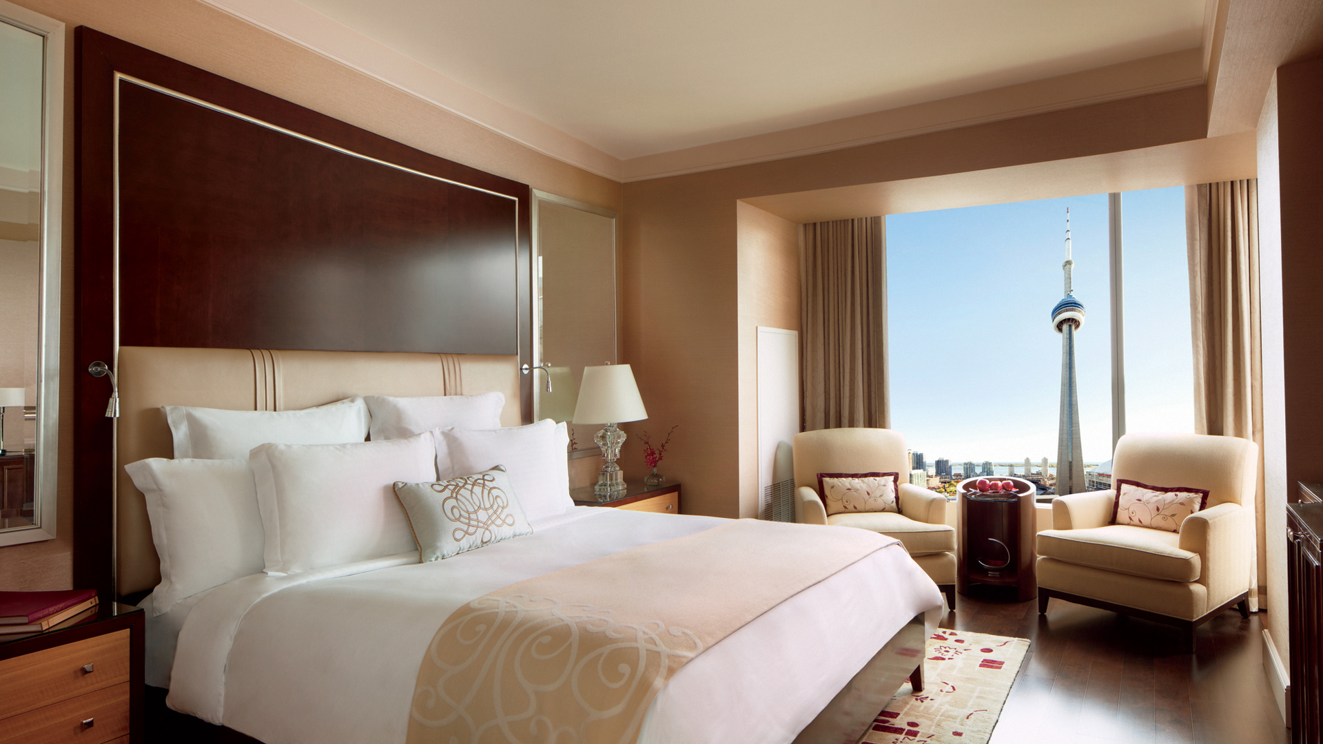 North America, Canada, Toronto, The Ritz-Carlton Toronto, Bedroom