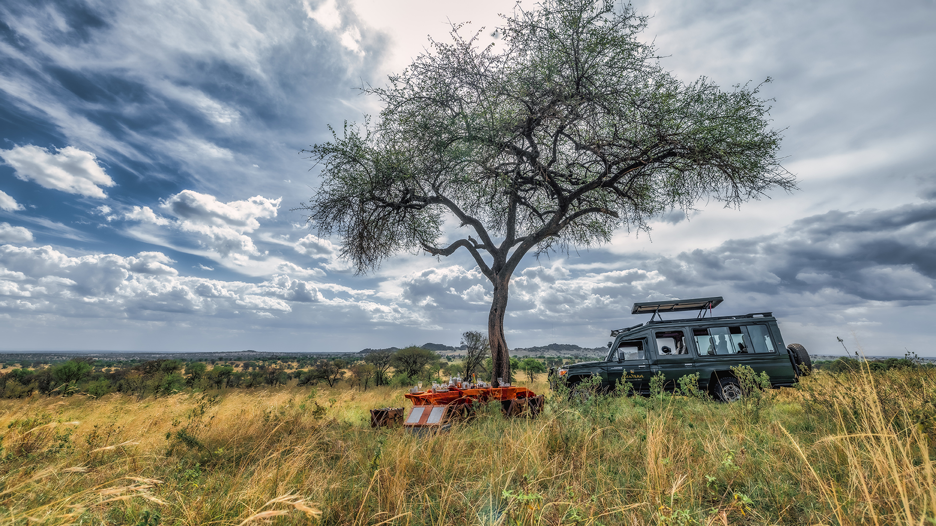 Africa, Kenya, Bush lunch at Elewana Serengeti Migration Camp