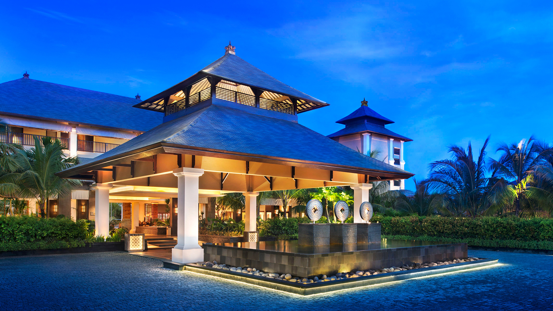  Worldwide, Indonesia, The St. Regis Bali Resort, Porte Cochere at Dusk
