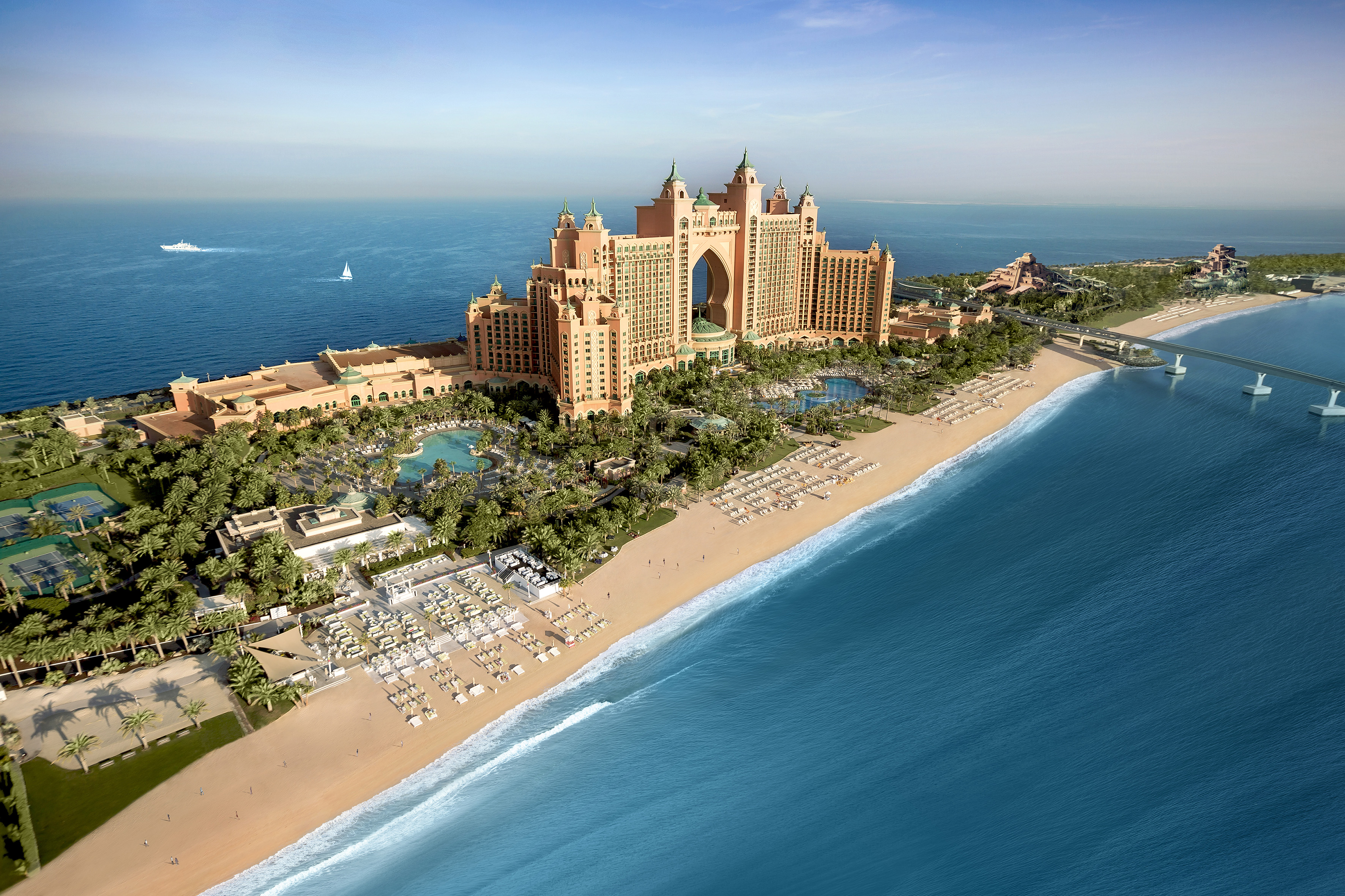 Arabia, Dubai, Atlantis The Palm, exterior from above 
