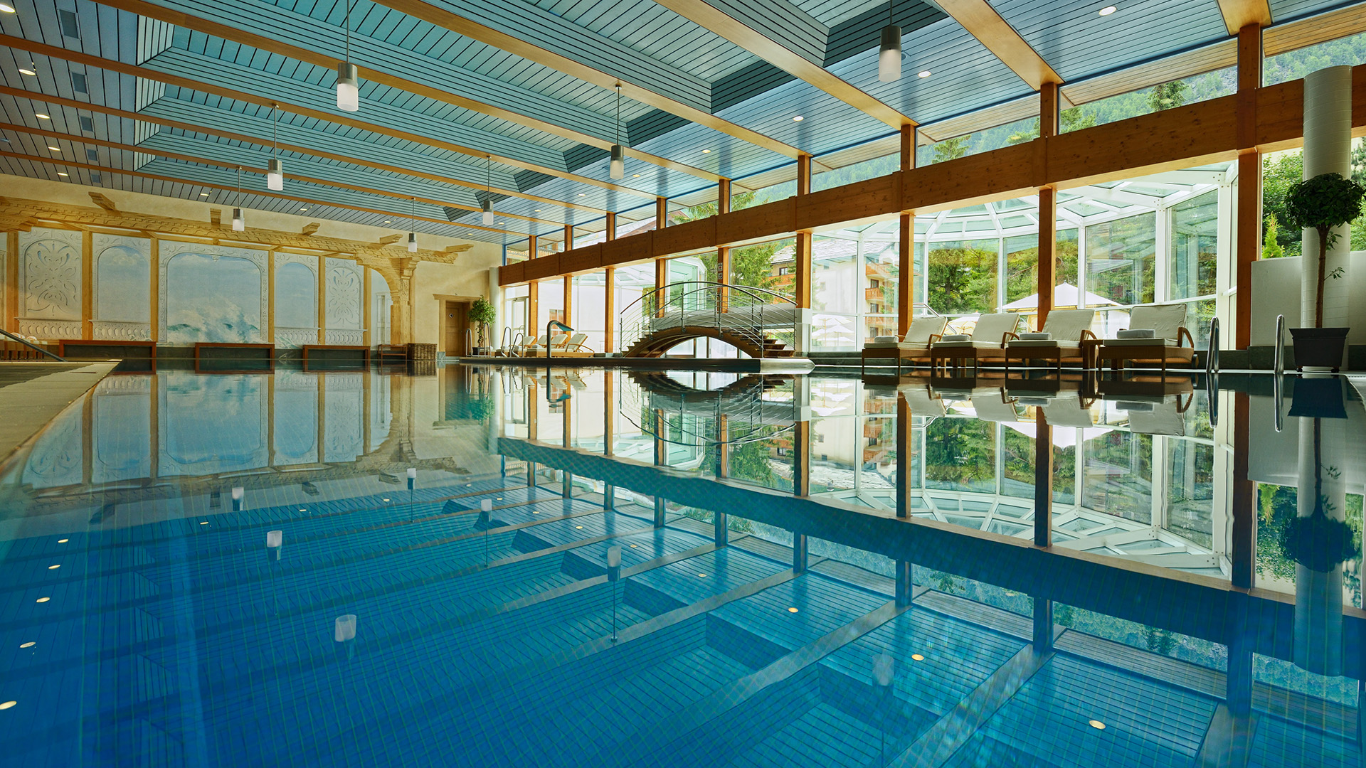  Ski & Snow, Zermatt, Switzerland, Mont Cervin Palace, Swimming pool