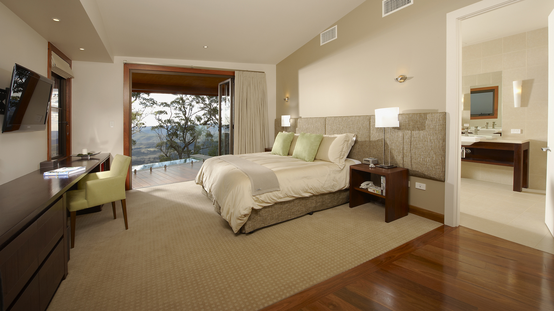  Worldwide, Australia, Spicer Peak Lodge, 1 Bedroom Suite