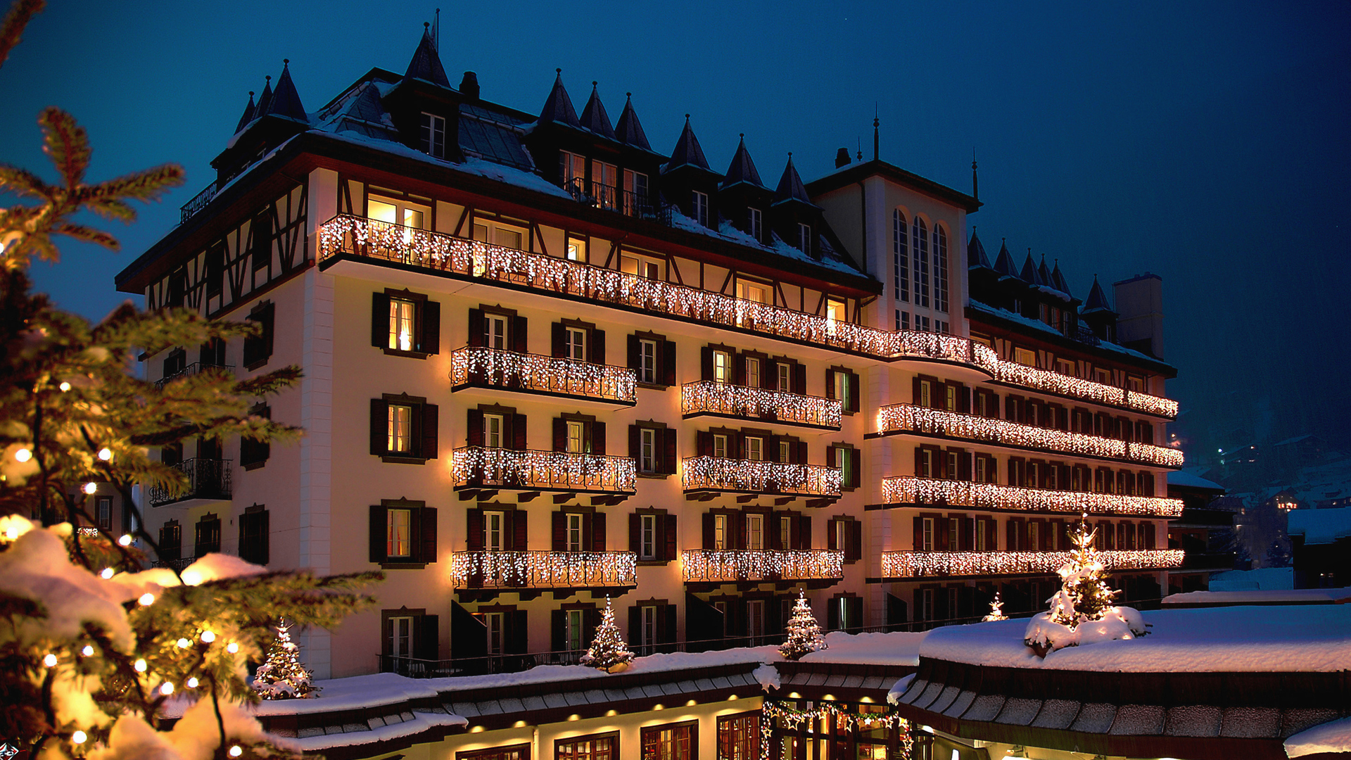 Ski & Snow, Zermatt, Switzerland, Mont Cervin Palace, Exterior at night
