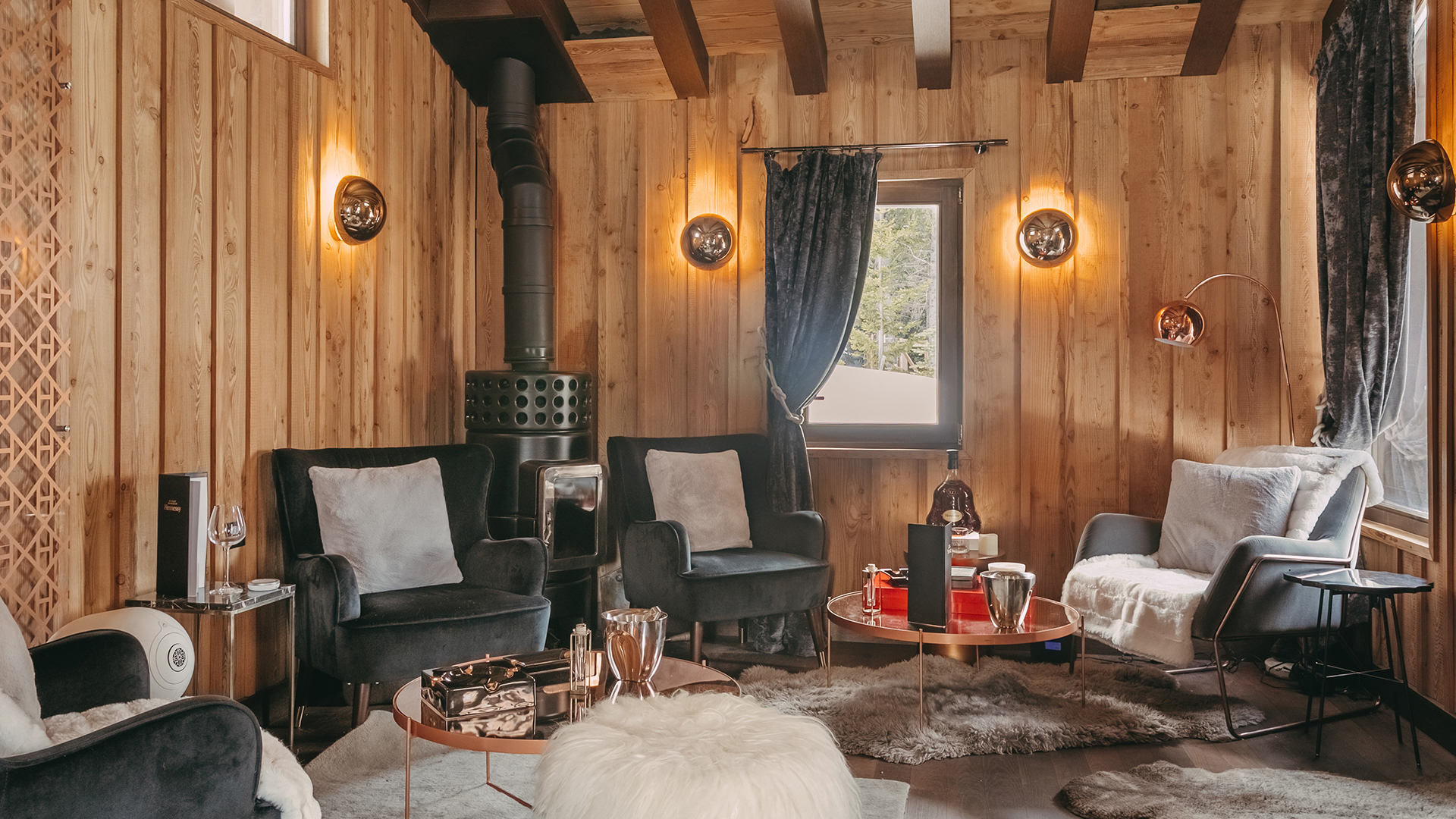 Europe Ski, France, Hôtel Barrière Les Neiges, Courchevel, Cigar Room