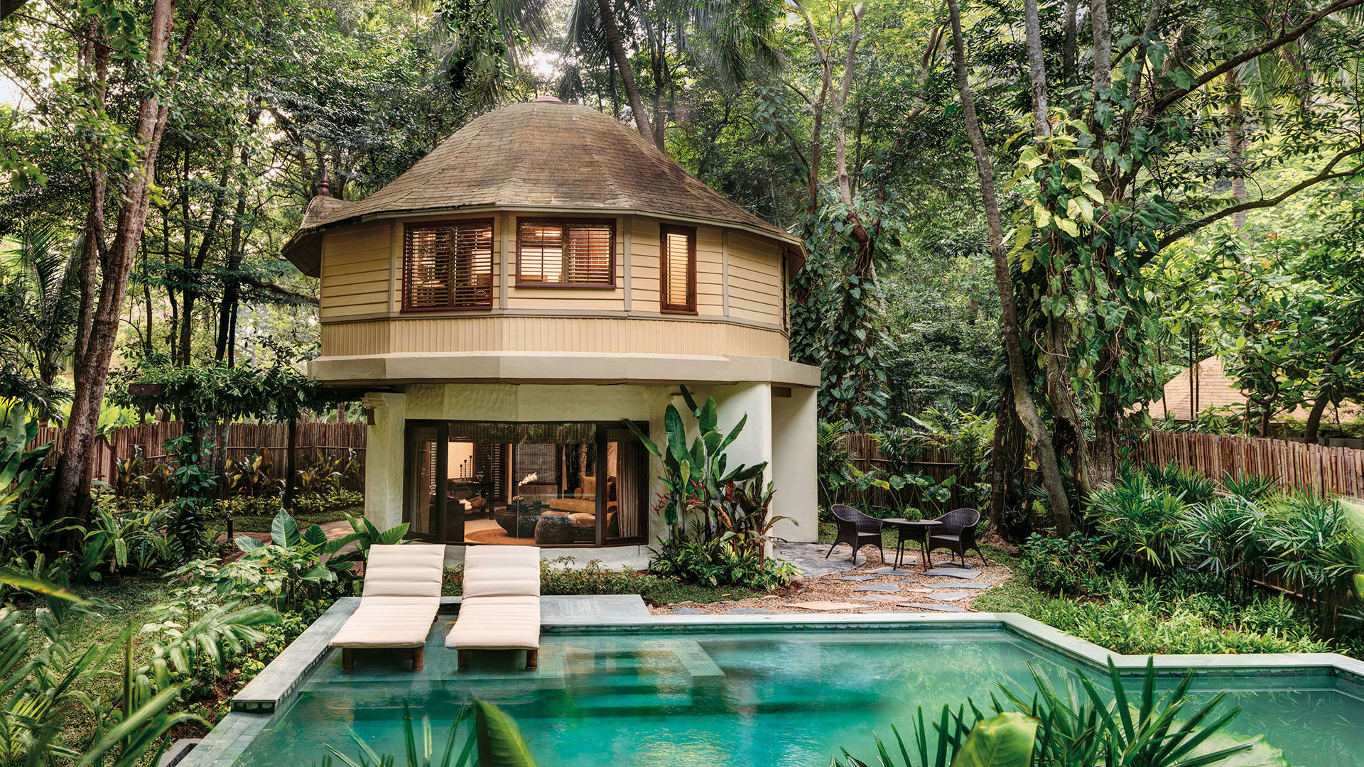 Indian Subcontinent, Far East & Australasia, Thailand, Rayavadee, Pool Pavilion Exterior