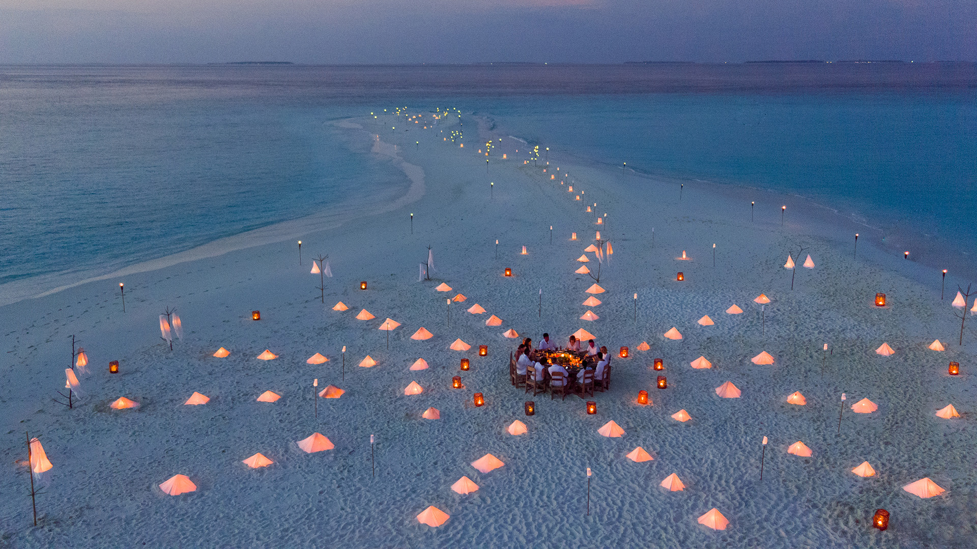 Indian Ocean, Maldives, Soneva Fushi, Sandbank dinner