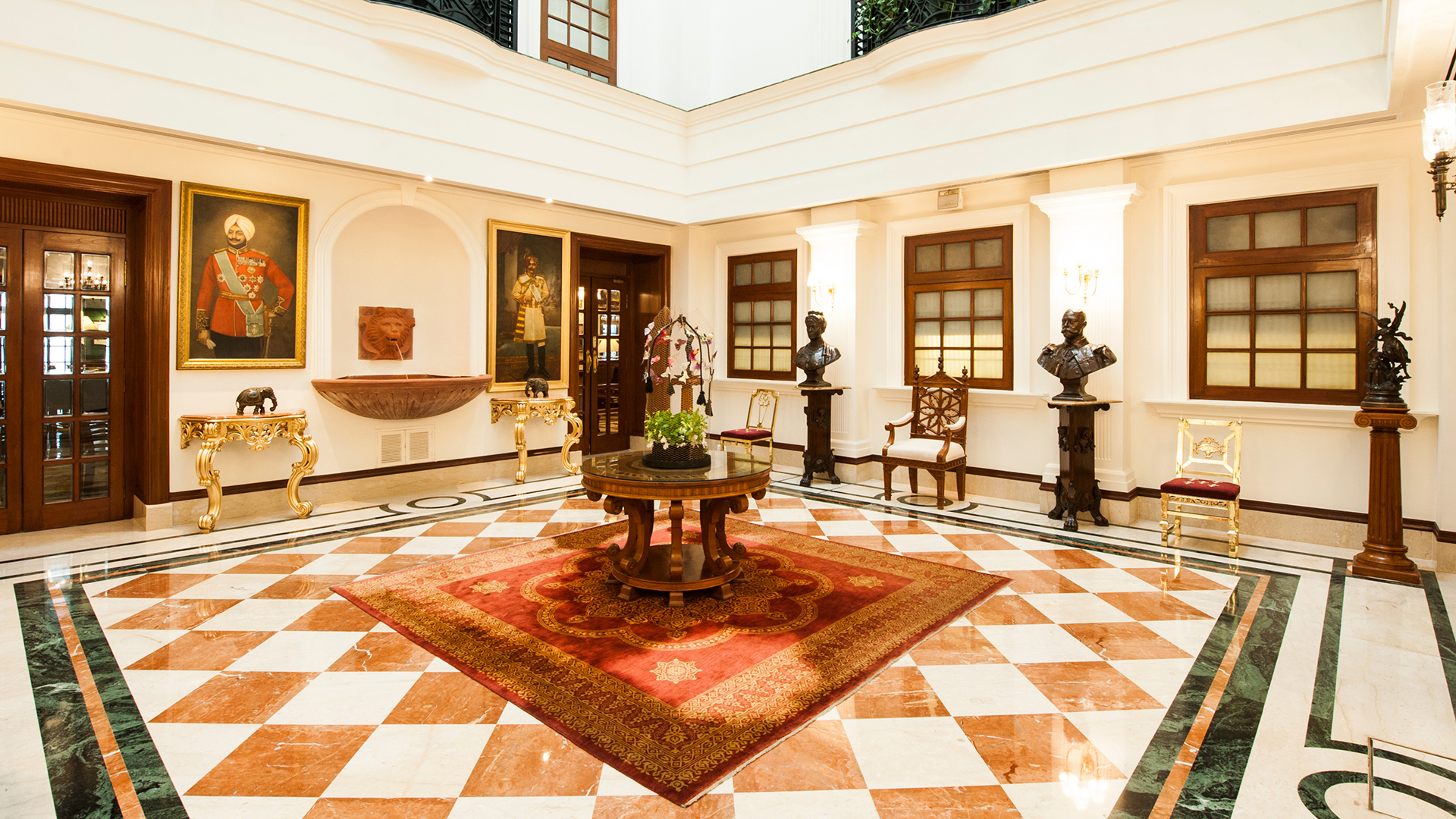 Worldwide, India, Imperial delhi, bar atrium