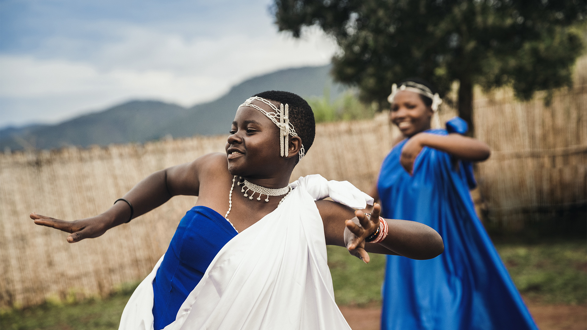  Africa, Rwanda, One&Only Ngyungwe House, Welcome Dance