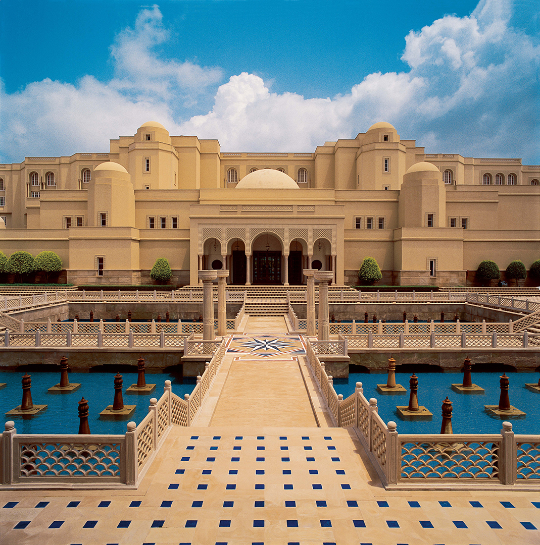 Asia, India, The Oberoi Amarvilas, Exterior day