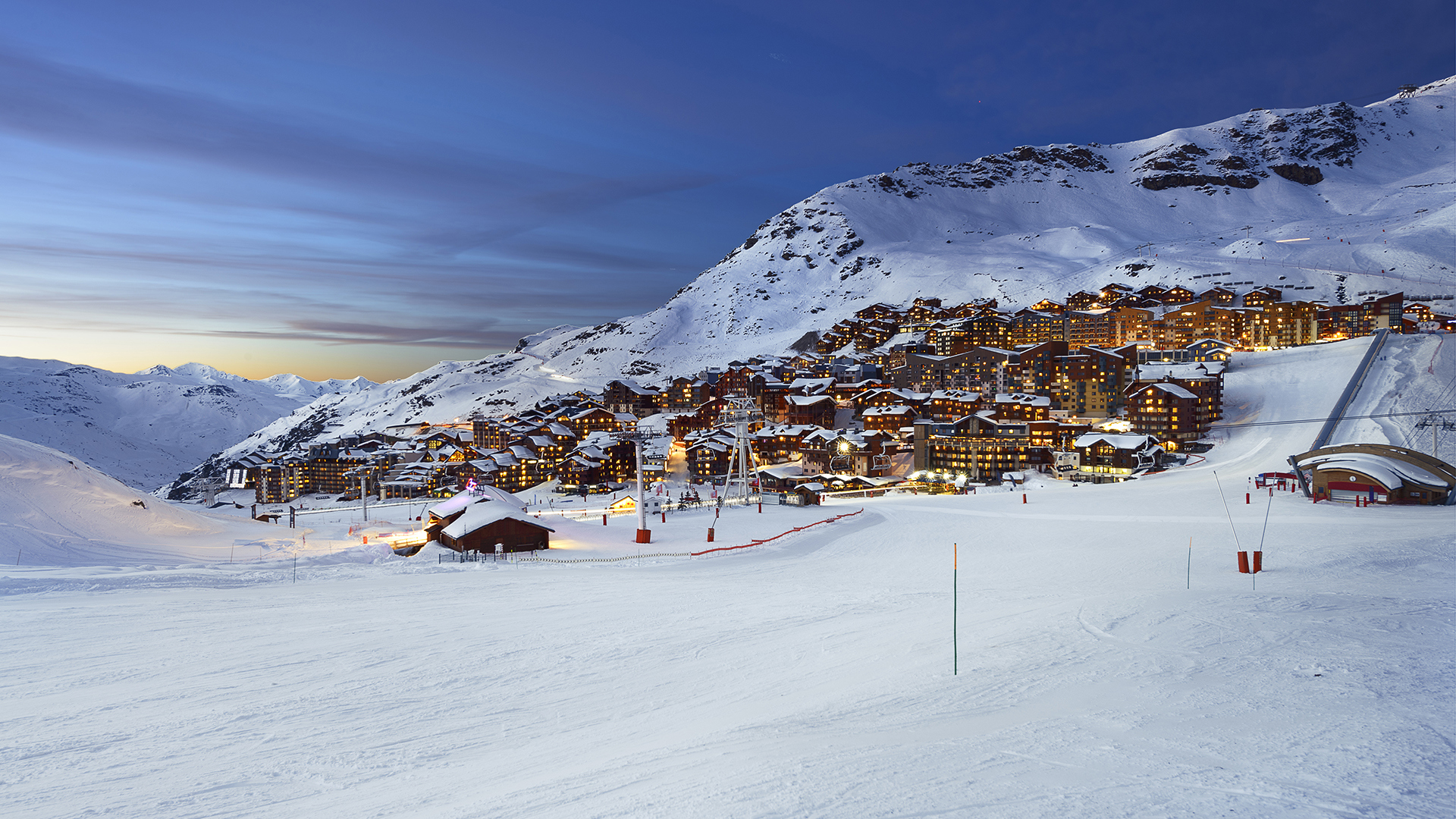 Luxury Ski & Snow, Val Thorens, Village at night