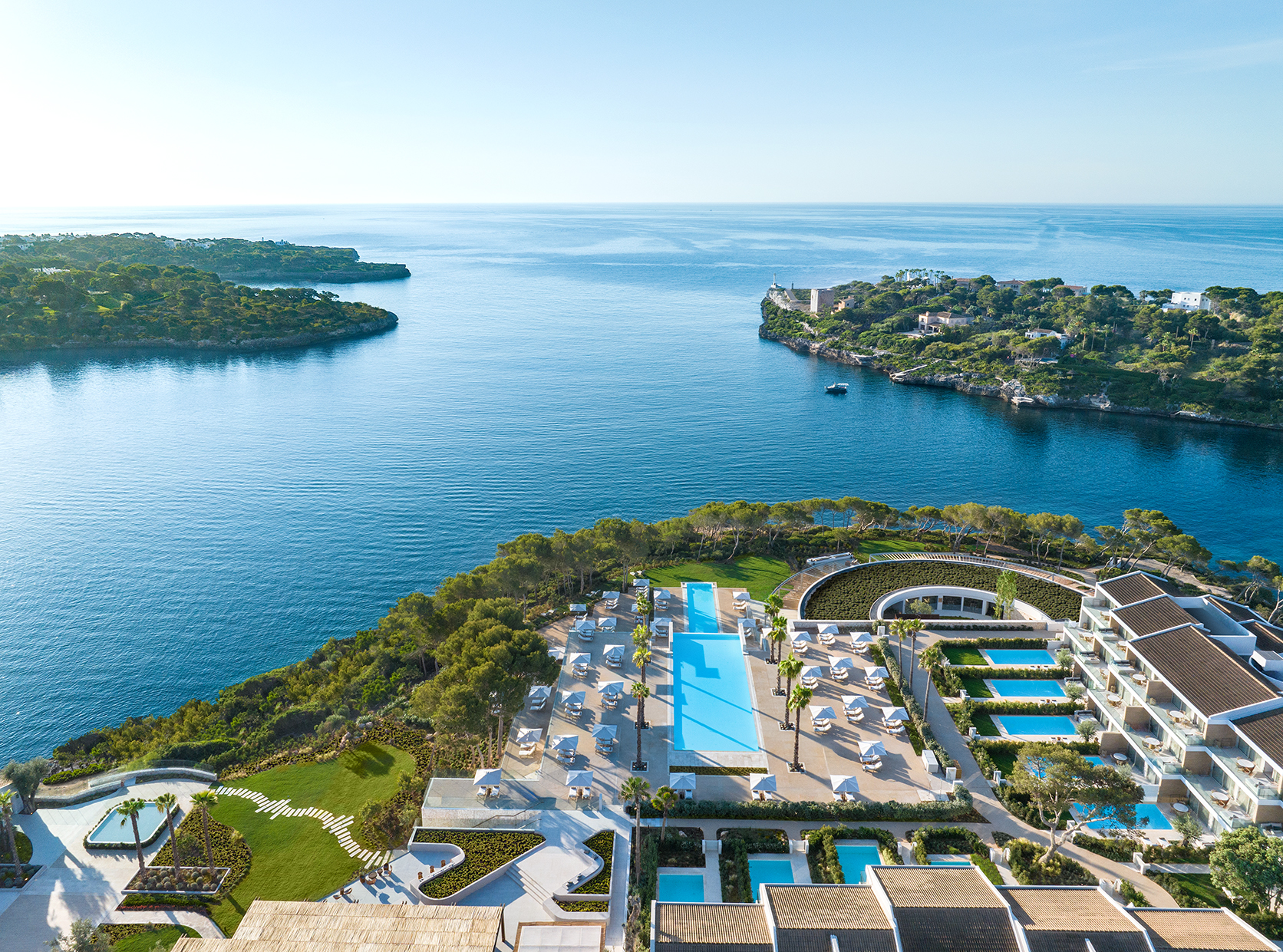 Europe, Spain, Mallorca, Ikos Porto Petro, aerial view of pool