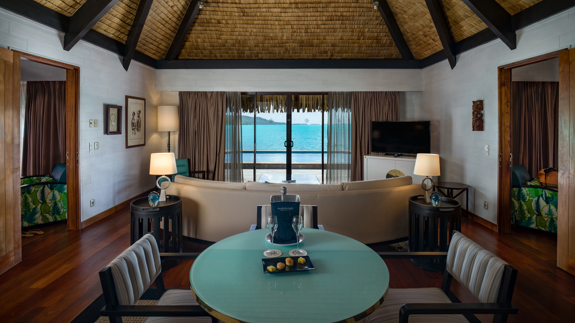  Worldwide, French Polynesia, St Regis Bora Bora, Overwater Royal Villa