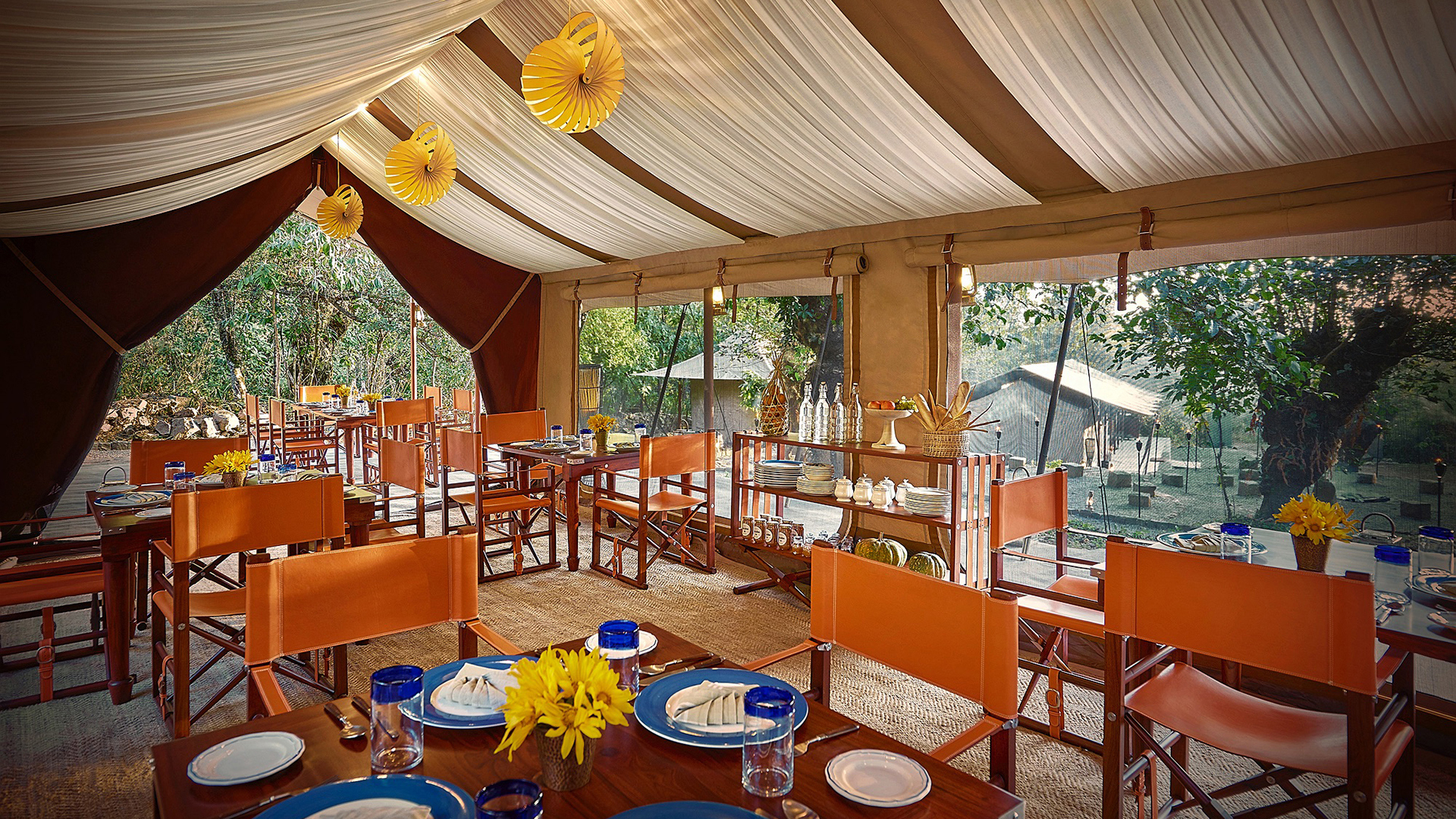 Asia, India, The Ultimate Travelling Camps, Dining tent