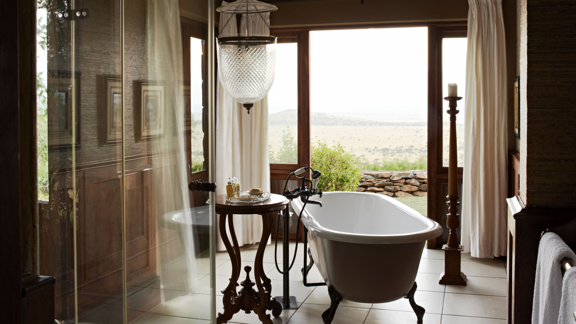 Africa, Tanzania, Singita sasakwa, Bathroom