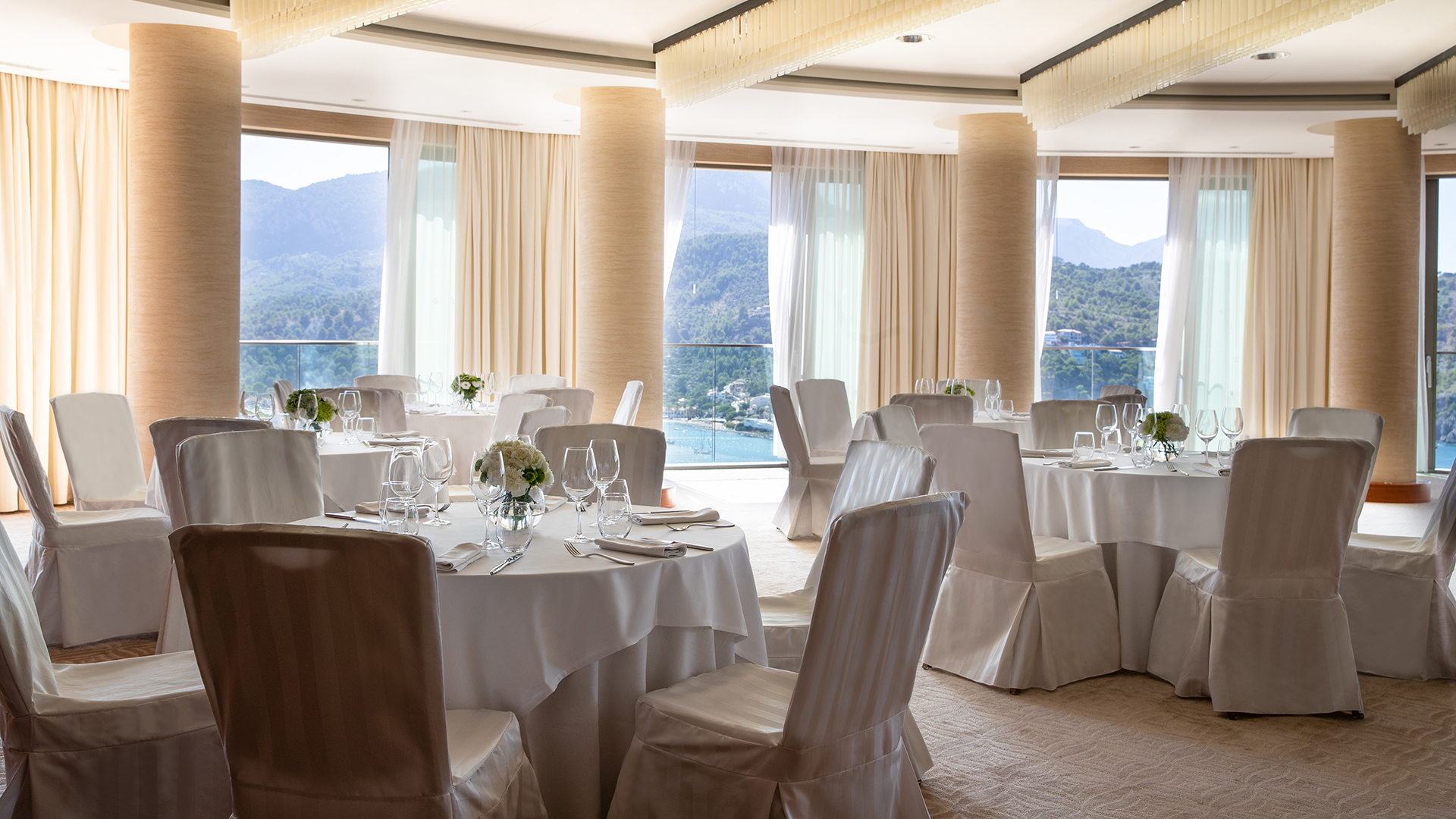Europe, Spain, Mallorca, Jumeirah Port Soller Hotel & Spa, Jumeirah Ballroom