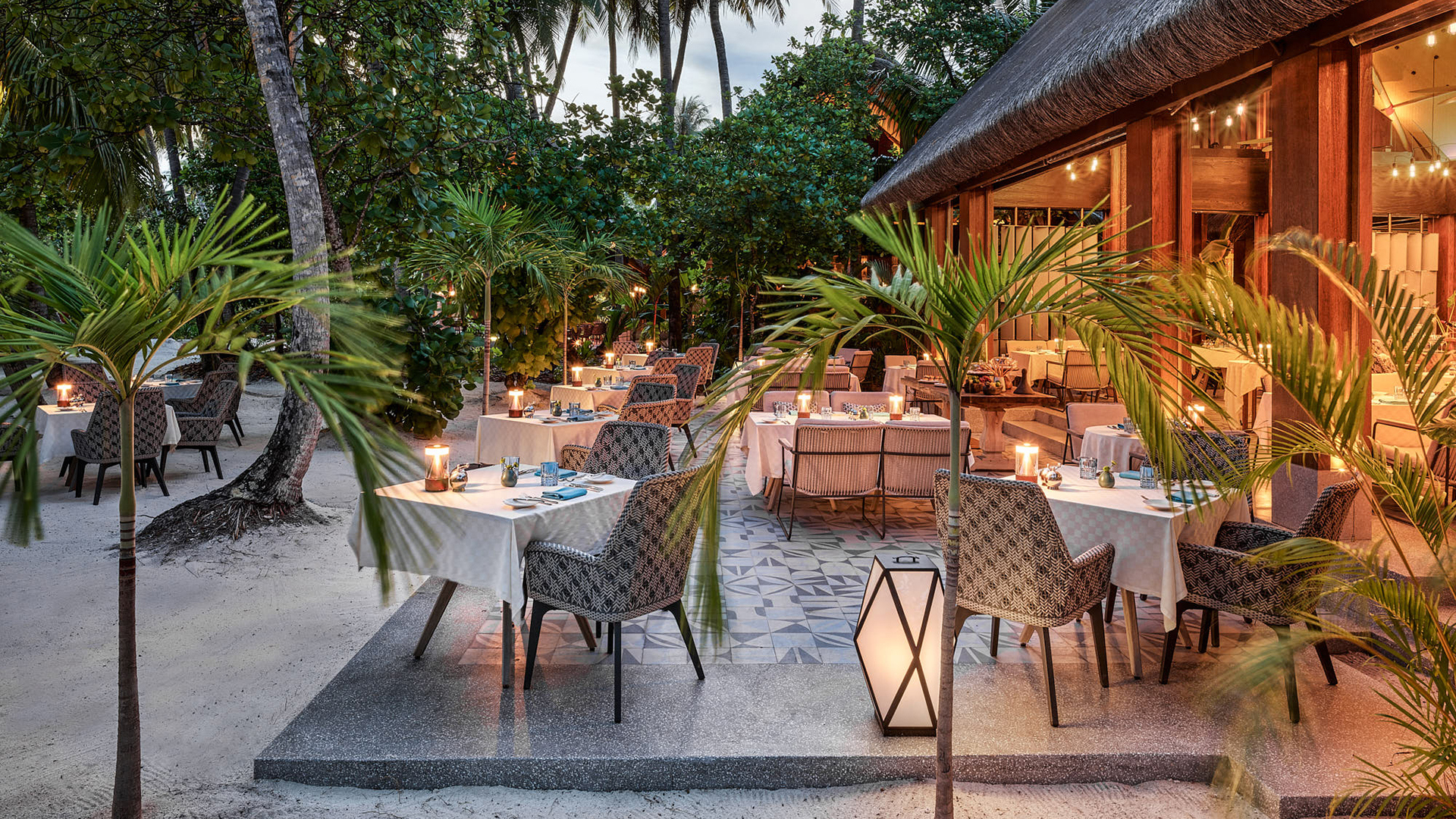 Maldives, JOALI, Bellinis Bar