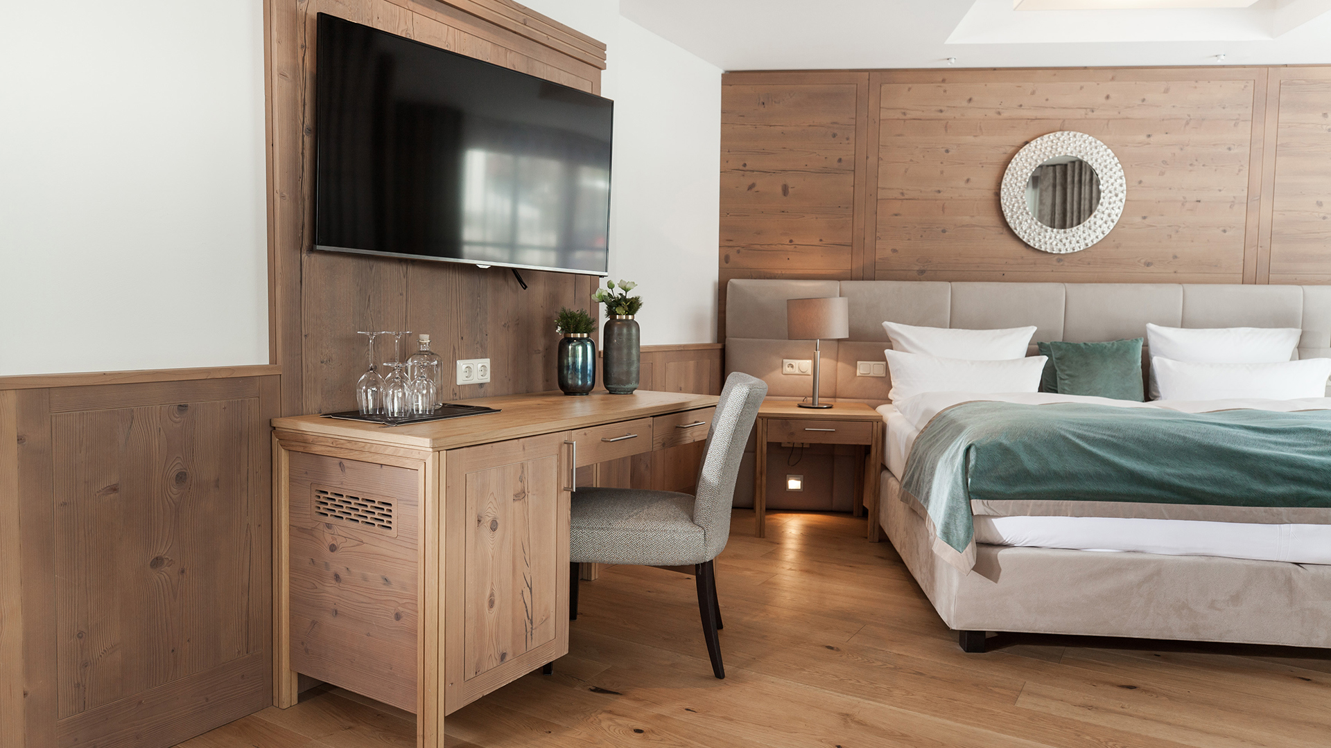 Luxury Ski & Snow, Austria, Schlosshotel Fiss, Suite Details