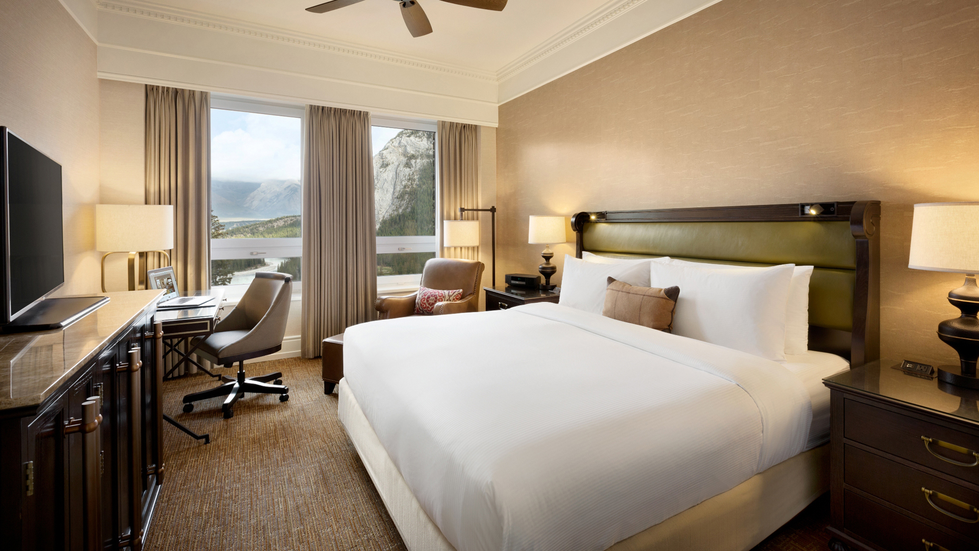  Luxury Canada Holidays, The Fairmont Banff Springs, Fairmont Gold Mountain View