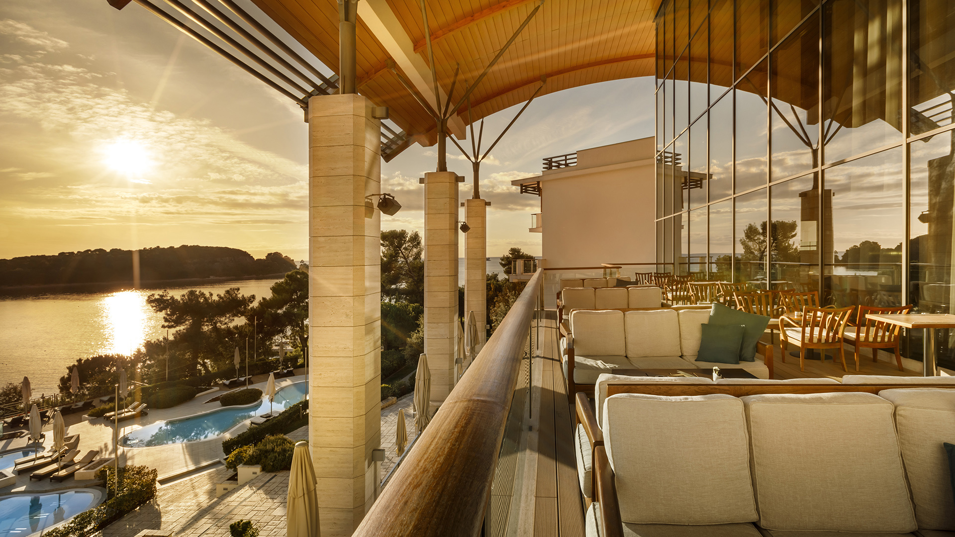 Europe, Croatia, Hotel Monte Mulini, Lobby terrace